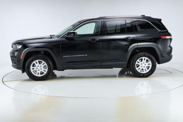 2023 Jeep Grand Cherokee Laredo 4x4