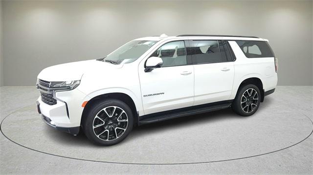 2022 Chevrolet Suburban 4WD RST