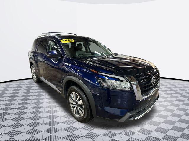 2023 Nissan Pathfinder SL 4WD