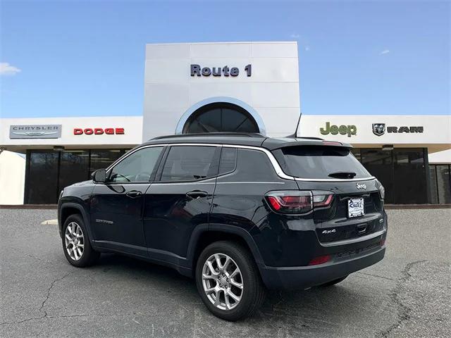 2024 Jeep Compass Latitude Lux FWD