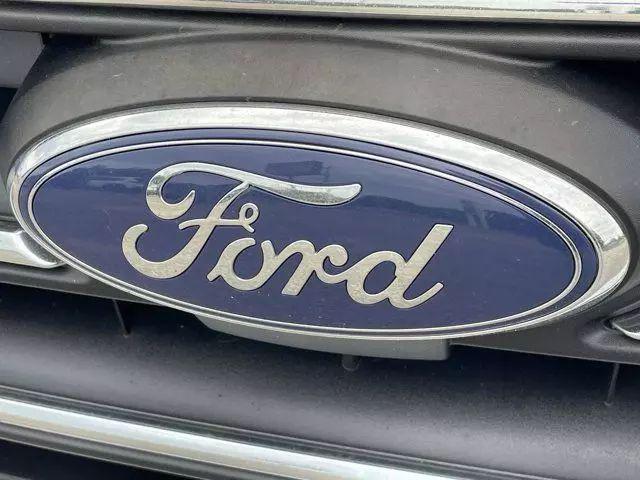 2020 Ford Transit Passenger Wagon XLT
