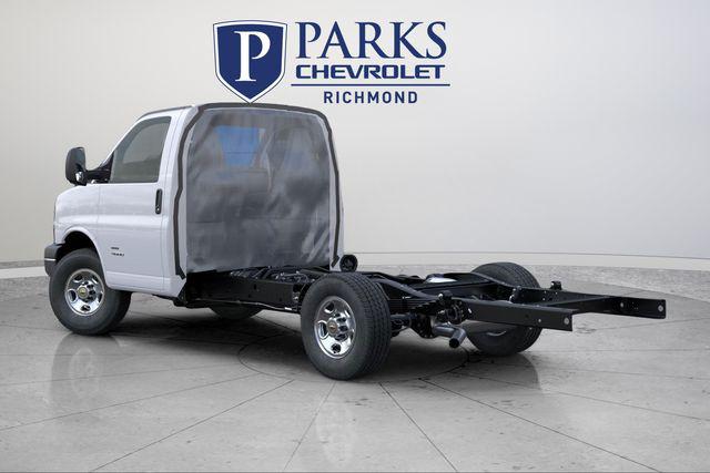 2025 Chevrolet Express Cutaway Work Van
