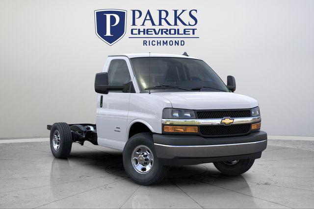 2025 Chevrolet Express Cutaway Work Van
