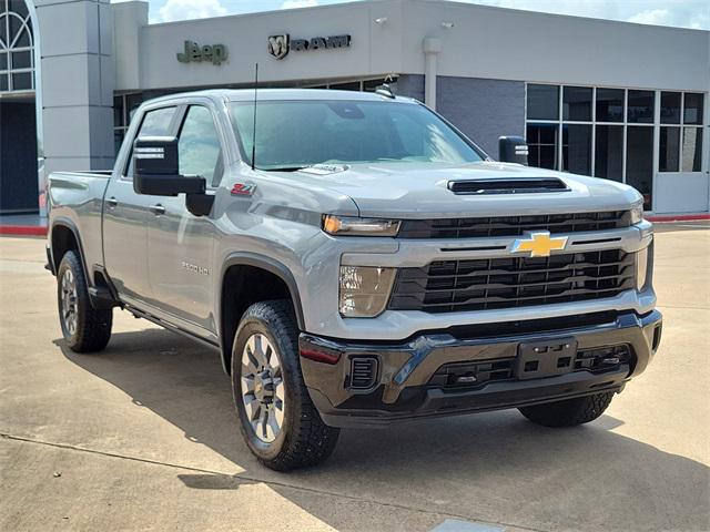 2024 Chevrolet Silverado 2500HD 4WD Crew Cab Standard Bed Custom