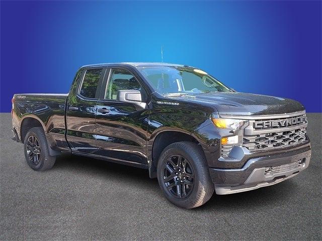 2025 Chevrolet Silverado 1500 4WD Double Cab Standard Bed Custom
