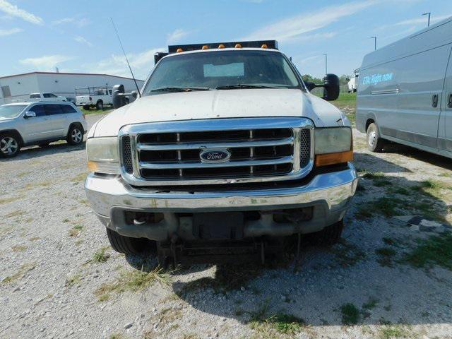 2002 Ford F-450 Chassis XL