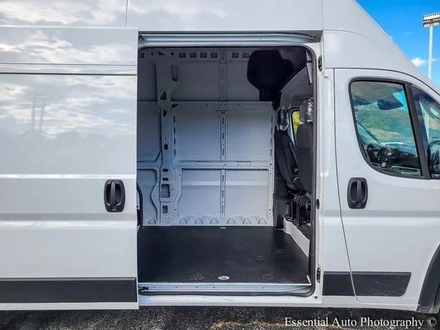 2026 Ram ProMaster Cargo Van Tradesman Super High Roof 159" WB EXT w/Pass Seat