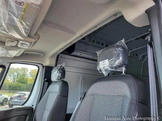 2026 Ram ProMaster Cargo Van Tradesman Super High Roof 159" WB EXT w/Pass Seat