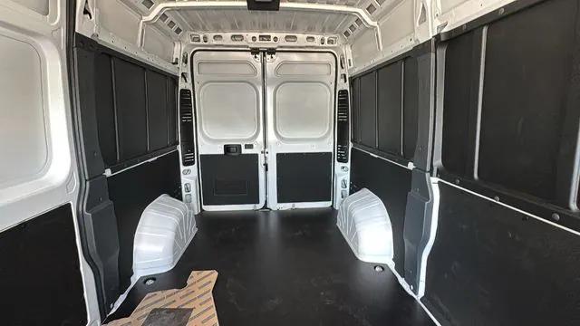 2026 Ram ProMaster Cargo Van SLT High Roof 136" WB