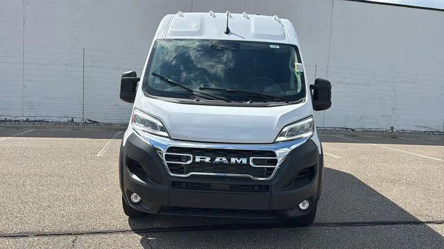 2026 Ram ProMaster Cargo Van SLT High Roof 136 WB