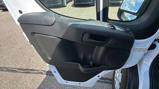 2026 Ram ProMaster Cargo Van SLT High Roof 136 WB