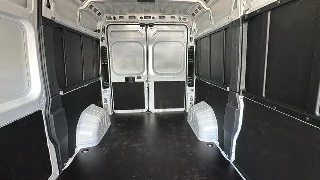 2026 Ram ProMaster Cargo Van SLT High Roof 136 WB
