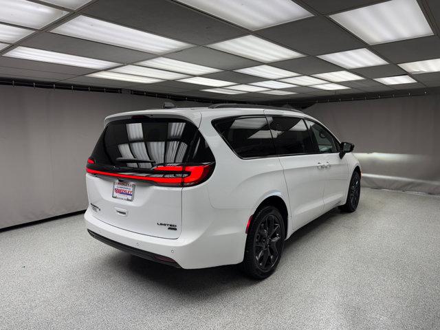 2026 Chrysler Pacifica PACIFICA LIMITED AWD