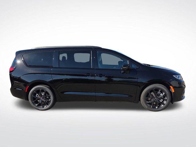 2026 Chrysler Pacifica PACIFICA LIMITED AWD