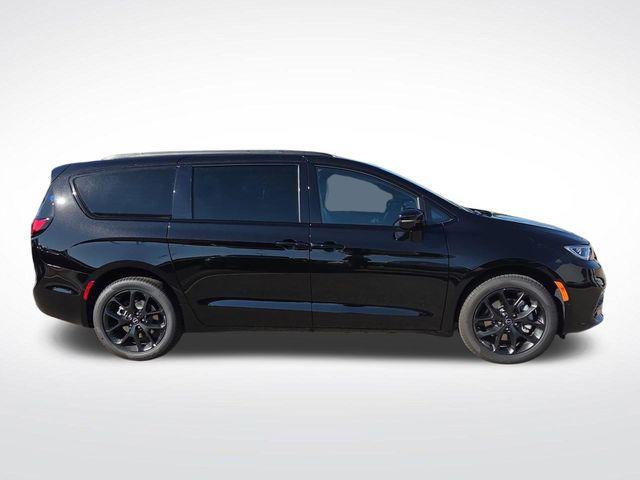 2026 Chrysler Pacifica PACIFICA LIMITED AWD