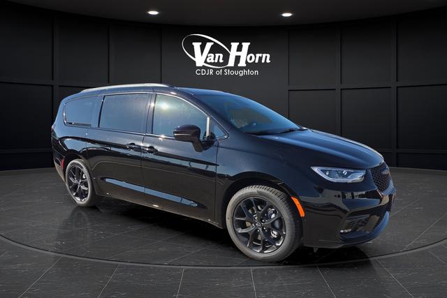 2026 Chrysler Pacifica PACIFICA LIMITED AWD