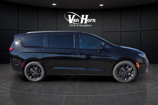 2026 Chrysler Pacifica PACIFICA LIMITED AWD