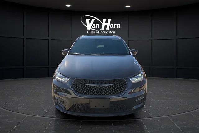2026 Chrysler Pacifica Limited AWD