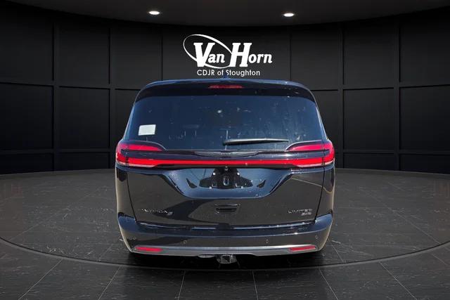 2026 Chrysler Pacifica Limited AWD