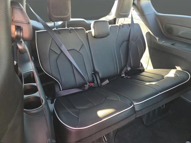 2026 Chrysler Pacifica Limited AWD