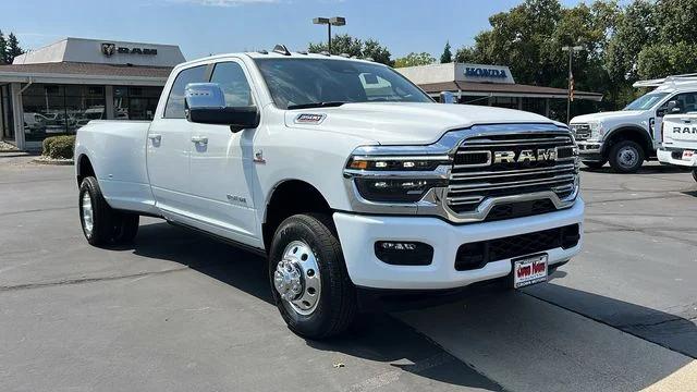 2026 RAM Ram 3500 RAM 3500 LARAMIE CREW CAB 4X4 8 BOX