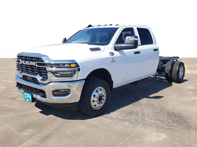 2026 RAM Ram 3500 Chassis Cab RAM 3500 TRADESMAN CREW CAB CHASSIS 4X4 60 CA