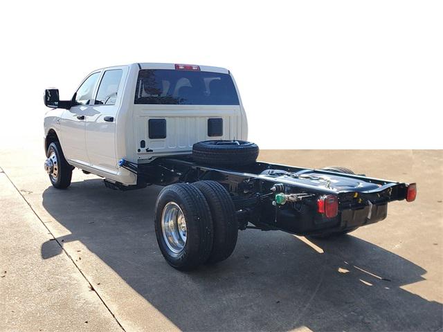 2026 RAM Ram 3500 Chassis Cab RAM 3500 TRADESMAN CREW CAB CHASSIS 4X4 60 CA