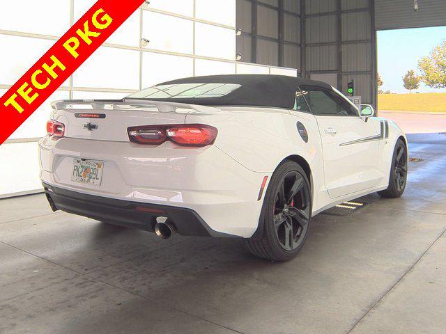2022 Chevrolet Camaro RWD Convertible 2LT