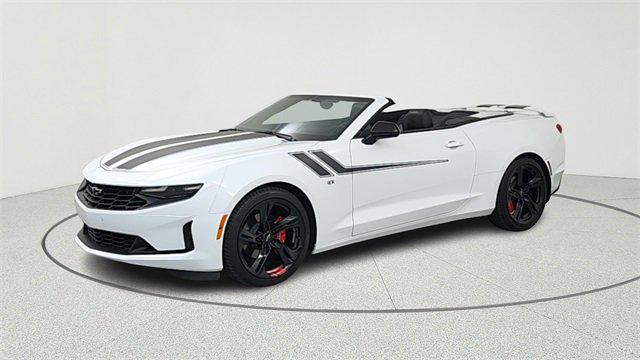 2022 Chevrolet Camaro RWD Convertible 2LT