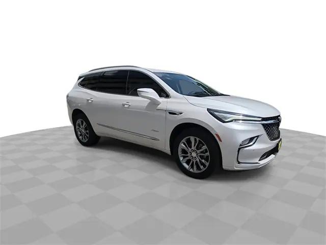 2022 Buick Enclave AWD Avenir