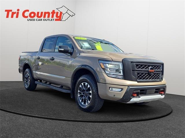 2021 Nissan TITAN Crew Cab PRO-4X 4x4
