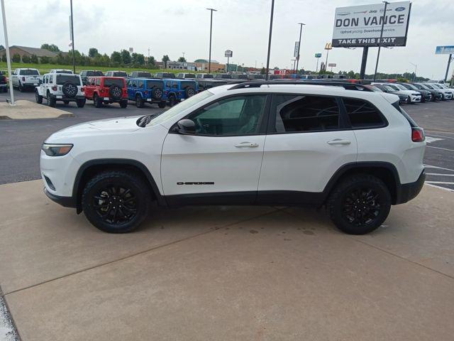 2023 Jeep Cherokee Altitude Lux 4x4