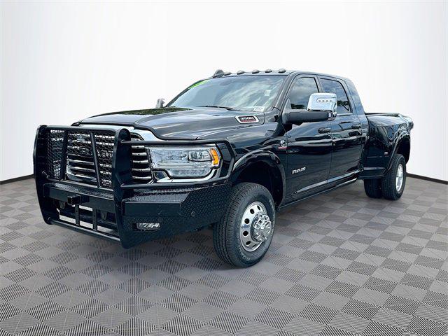 2024 RAM 3500 Limited Longhorn Mega Cab 4x4 64 Box