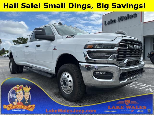2025 RAM 3500 Tradesman Crew Cab 4x4 8 Box