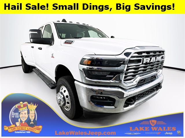 2025 RAM 3500 Tradesman Crew Cab 4x4 8 Box