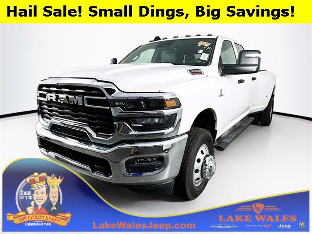 2025 RAM 3500 Tradesman Crew Cab 4x4 8 Box