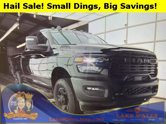 2025 RAM 2500 Tradesman Crew Cab 4x4 64 Box