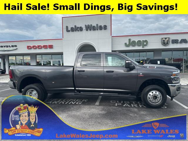 2025 RAM 3500 Tradesman Crew Cab 4x4 8 Box
