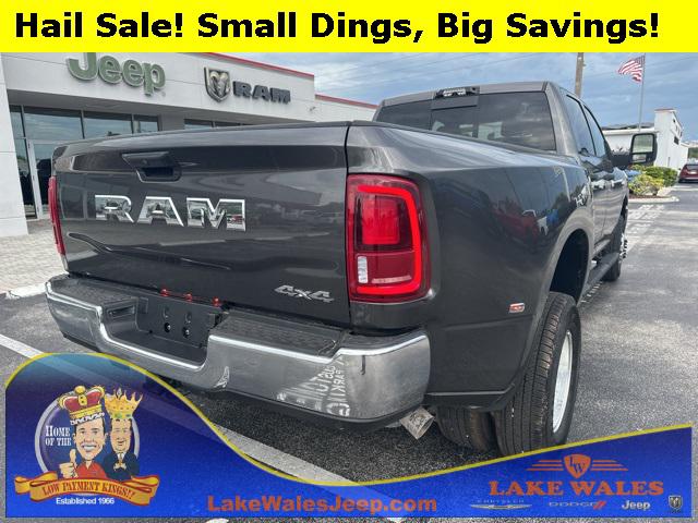 2025 RAM 3500 Tradesman Crew Cab 4x4 8 Box