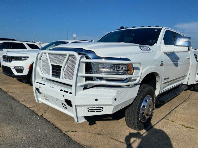 2024 RAM 3500 Limited Crew Cab 4x4 8 Box