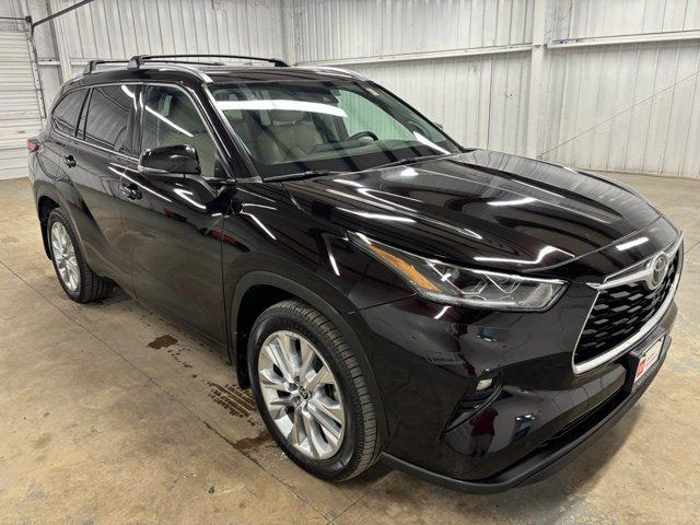 2022 Toyota Highlander Limited 2022 Toyota Highlander Limited
