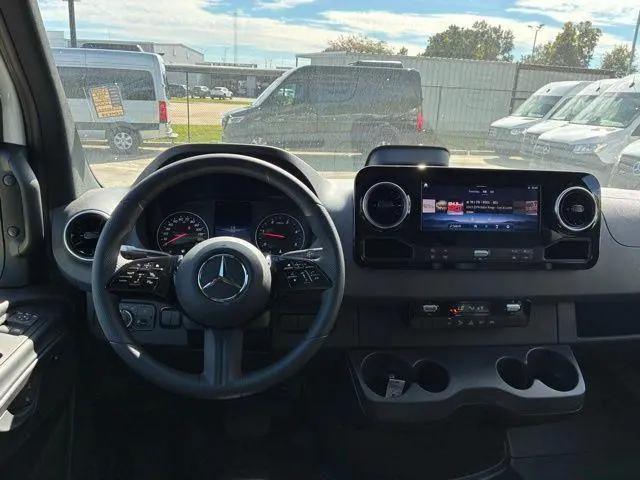 2025 Mercedes-Benz Sprinter 2500 Standard Roof 4-Cyl Diesel