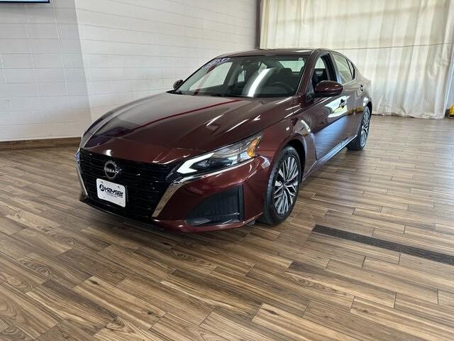 2023 Nissan Altima SV FWD