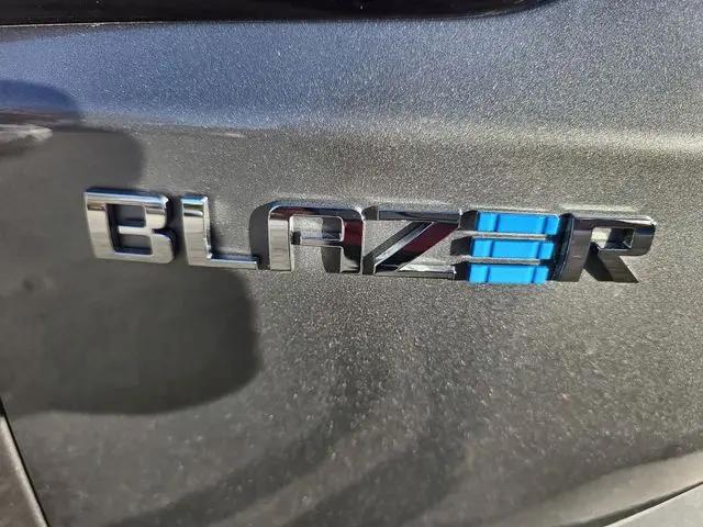 2025 Chevrolet V Blazer RWD LT