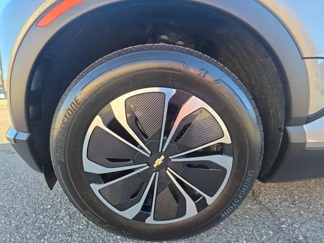 2025 Chevrolet V Blazer RWD LT