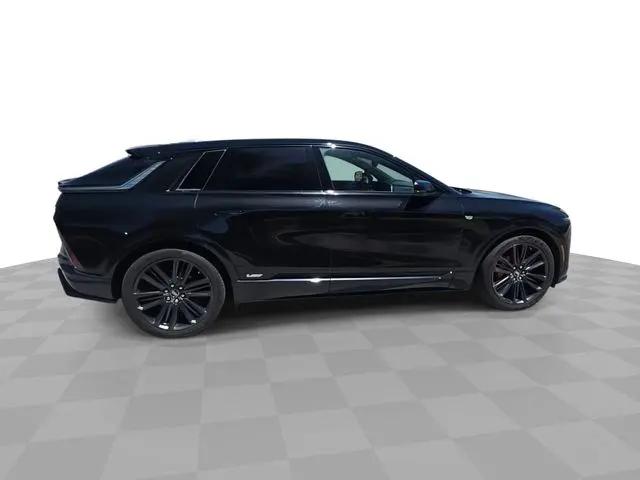 2026 Cadillac iQ V-Series w/1SV