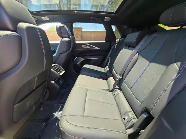 2026 Cadillac iQ V-Series w/1SV