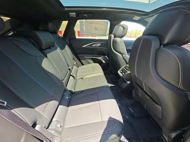 2026 Cadillac iQ V-Series w/1SV