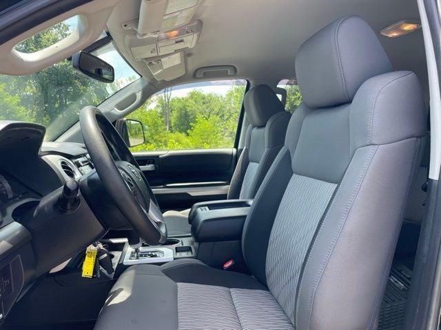 2017 Toyota Tundra SR5 5.7L V8