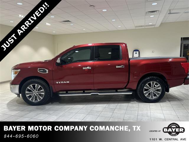 2017 Nissan TITAN SL